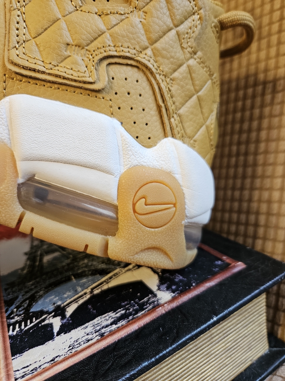 Nike Air More Uptempo Wheat Quilted (W) - Picture 9 of 16